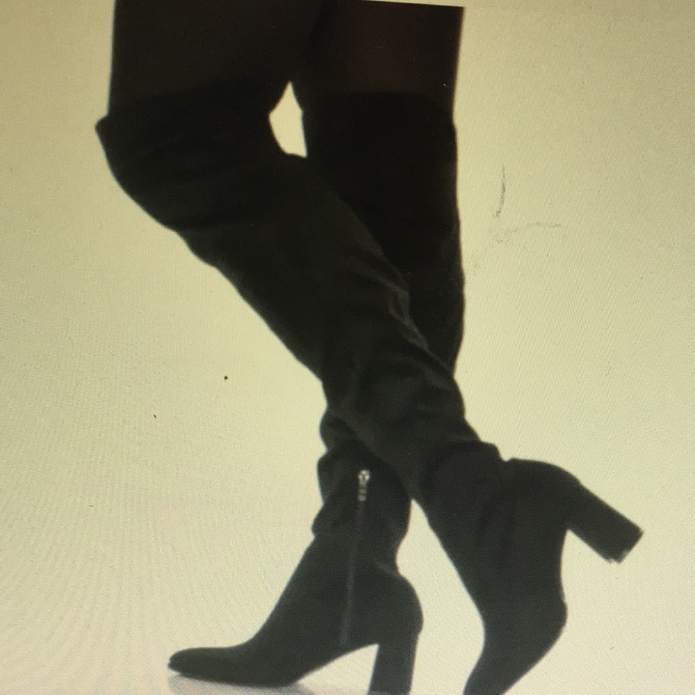 Elegant Black Over-the-Knee Boots